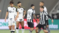 Botafogo repete final da Liberta e bate Atlético com um a menos