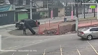 VÍDEO: homem é detido após furtar tubulação de obras no RJ
