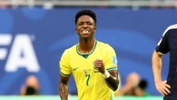Na caça a Messi, Vini Jr comemora fase artilheira na copa