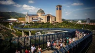 Preparativos para a Festa de Aparecida reúnem devotos