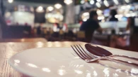 Com mais gente saindo para comer, restaurantes voltam a lucrar