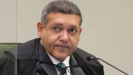 TSE suspende pesquisa que aponta queda de Flávio Bolsonaro