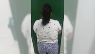"A Órfã" da vida real: mulher se passa por menina e é presa em SC