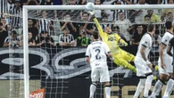 Everson é herói nos pênaltis e classifica o Atlético às oitavas