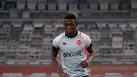 Vasco pode negociar Léo Pelé; Inter, Bahia e Athletico se interessam