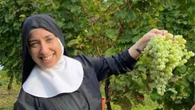 "Bonita demais": brasileira perde o cargo de freira após denúncia