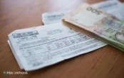 Отримувачам субсидій дозволять мати 100 тисяч гривень в банку та частину будинку в селі