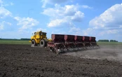 Падіння у головній експортній галузі України дещо сповільнилося