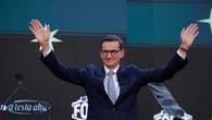Morawiecki może zniszczyć marzenia Kaczyńskiego. Poparcie rośnie