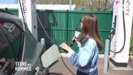 « On s’est trompé de chargeur », nos 5 conseils indispensables pour éviter les galères en voiture électrique du Figaro
