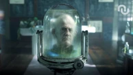 Mercredi saison 2 : voici les secrets du personnage de Christopher Lloyd
