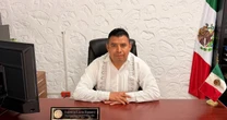 Mayor who survived assassination attempt shot dead in town hall