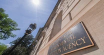 EPA employees sweat through workplace discomfort that some worry may be more than disrepair