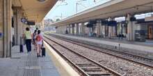 L’interruzione della linea ferroviaria tirrenica tra Campania e CalabriaDa quattro giorni per più di 100 chilometri tra Battipaglia e Sapri non passano treni: la circolazione rimarrà sospesa fino a venerdì