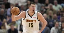 Il cestista serbo Nikola Jokić ha vinto il premio di miglior giocatore della NBA, per la terza volta in carriera