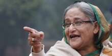 Il Bangladesh ha ordinato l’arresto dell’ex prima ministra Sheikh Hasina, fuggita in India quest’estate