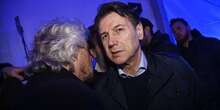 Giuseppe Conte ha fatto sapere che non intende rinnovare il contratto di Beppe Grillo come garante del Movimento 5 Stelle