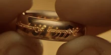 Da dove vengono le lingue inventateQuelle di film, serie o libri fantasy nascono spesso da docenti, linguisti o semplici appassionati che dedicano mesi a elaborare interi sistemi linguistici, a volte senza chiedere niente in cambio