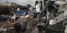 A Rafah non è rimasto più nessunoDopo l'attacco di Israele alla città più di un milione di sfollati palestinesi è stato costretto a spostarsi ancora, con un ulteriore peggioramento delle condizioni di vita e minore accesso agli aiuti umanitari
