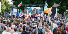 A Firenze si andrà al ballottaggioTra Sara Funaro del PD, sostenuta da una coalizione di centrosinistra, e l'ex direttore degli Uffizi Eike Schmidt, candidato della destra