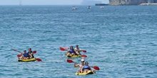 È stata trovata la barca che si ritiene abbia travolto e ucciso una donna in kayak a Napoli domenica