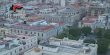 Diversi politici sono stati arrestati a Reggio Calabria in un’indagine su presunte interferenze mafiose nelle elezioni: è indagato anche il sindaco