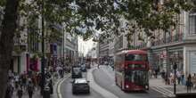 Il dibattito sulla pedonalizzazione di Oxford Street a LondraIl sindaco Sadiq Khan ci sta riprovando e stavolta ha buone possibilità di riuscirci