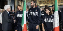 Le foto degli atleti olimpici e paralimpici al QuirinaleIl presidente della Repubblica Mattarella ha accolto al Quirinale i vincitori di medaglie insieme ai quarti classificati, per premiare in qualche modo anche loro