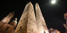 La raccolta fondi per la torre della Garisenda sta andando molto bene
