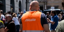 Alitalia ha comunicato che quasi tutti i suoi dipendenti saranno licenziati