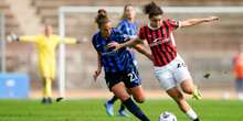 Il primo Milan-Inter femminile a San Siro, ma per casoIl fatto che si giochi lì è stato presentato come un evento storico, in realtà è stata una scelta obbligata e un po' improvvisata