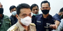 Kebut Vaksinasi, Wagub Ariza sebut 5 Juta Dosis sudah Disuntikkan