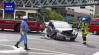 横浜 観光スポットめぐるバスと乗用車が衝突 5人けが