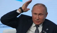 Russia fury: Troops descend on EU doorstep as tensions boil over: 'Will not be pressured!'