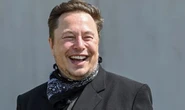 Musk quips Bezos should spend ‘less time in a hot tub’ as Blue Origin lags in space race