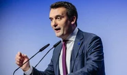 Frexit outburst: Macron is an 'EU puppet', says rival - election humiliation looms