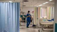 "Un pic épidémique à la fin de l’été" : la saturation des hôpitaux est-elle inévitable ?