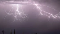 VIDÉO - Plusieurs blessés, des coupures de courant et des inondations dans le Sud-Ouest après de violents orages