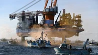 "Pollution d'ampleur significative" en baie de Saint-Brieuc : une nappe d'huile de 16 km détectée sur le chantier éolien