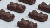 Pâques : le succès des oursons en guimauve nappés de chocolat, la nouvelle friandise star des chocolatiers