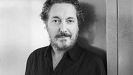 "Le Buveur de brume" : Guillaume Gallienne dévoile son panthéon familial dans un récit irrésistible