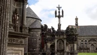 Bretagne : les enclos paroissiaux du Finistère veulent entrer au patrimoine mondial de l’Unesco