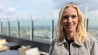 Léa Drucker en experte d'art fantasque dans "Le Tableau volé" : "Je pense que les comédiennes de ma génération ont cette chance de pouvoir incarner des personnages féminins plus complexes"