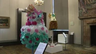"C'est comme si je voyais ma maladie en face de moi", le musée de la Renaissance d'Écouen expose des costumes créés par des enfants hospitalisés
