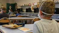 Covid-19 : le syndicat national des personnels de direction de l'Éducation nationale réclame "un peu de stabilité" dans les protocoles