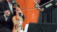 franceinfo junior. Lucile Boulanger, musicienne qui joue de la viole de gambe, en course pour les Victoires de la Musique Classique