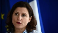 Sports : "Jusqu’au 30 juin il y aura 5 000 personnes autorisées dans les fan-zones à l’extérieur", précise Roxana Maracineanu