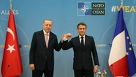 Emmanuel Macron et Recep Tayyip Erdogan s'entretiennent avant le sommet de l'Otan