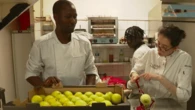 Hôtellerie et restauration : les travailleurs immigrés, des salariés indispensables dans le secteur
