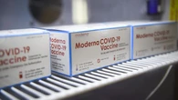 Vaccin contre le Covid-19 : la réticence à l'égard de Moderna est-elle infondée ?